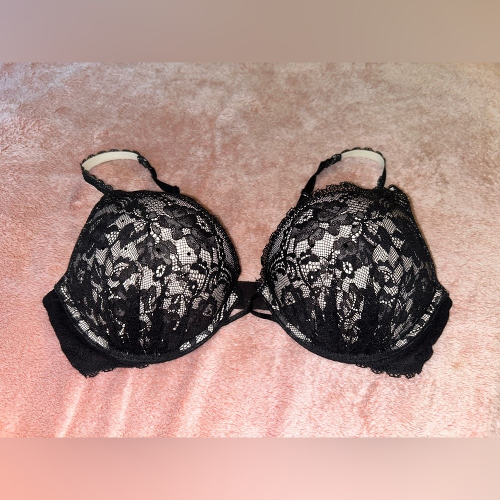 NWOT Miraculous Plunge with Black Rhinestones!!